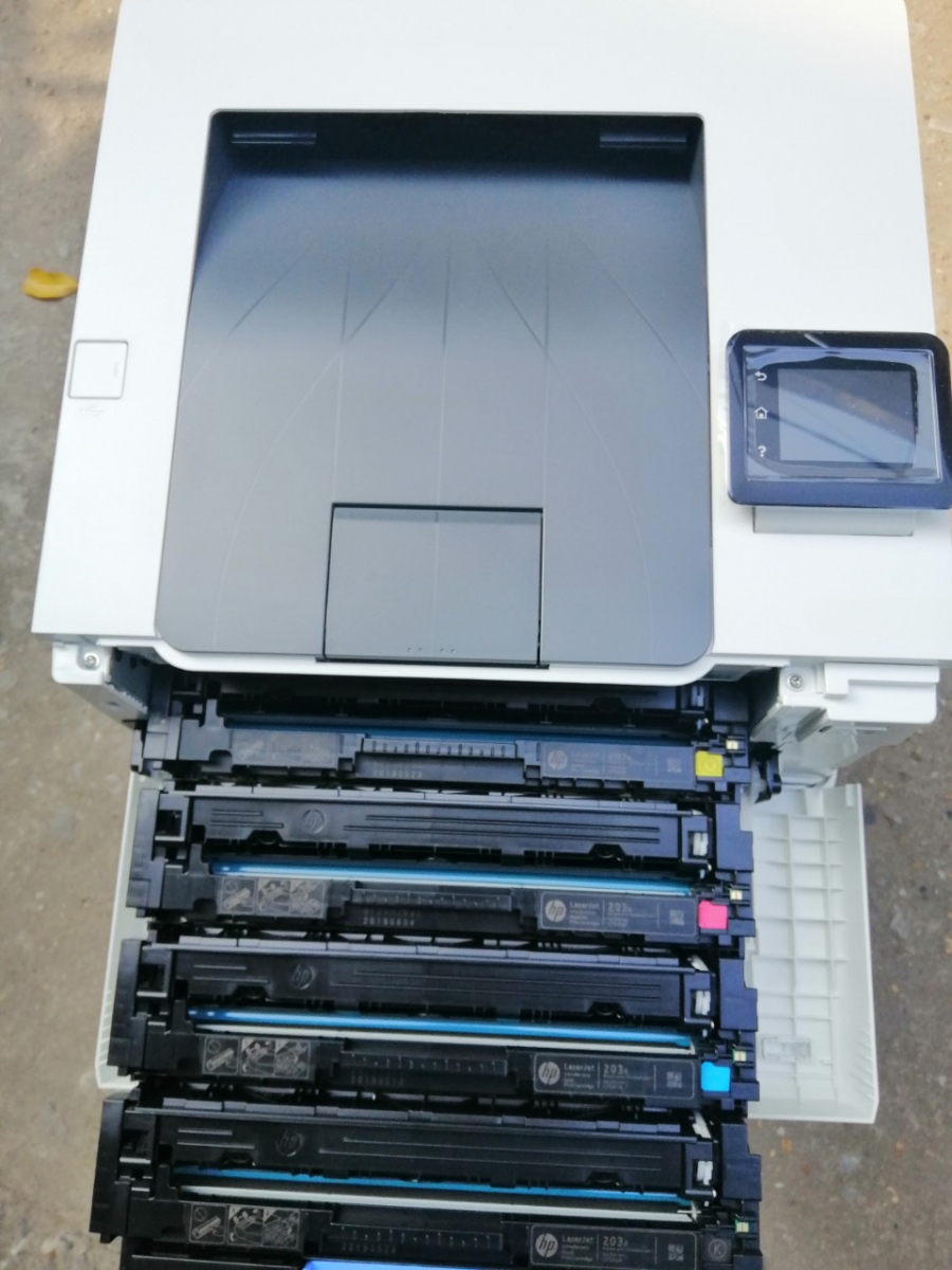 may-in-hp-m255nw